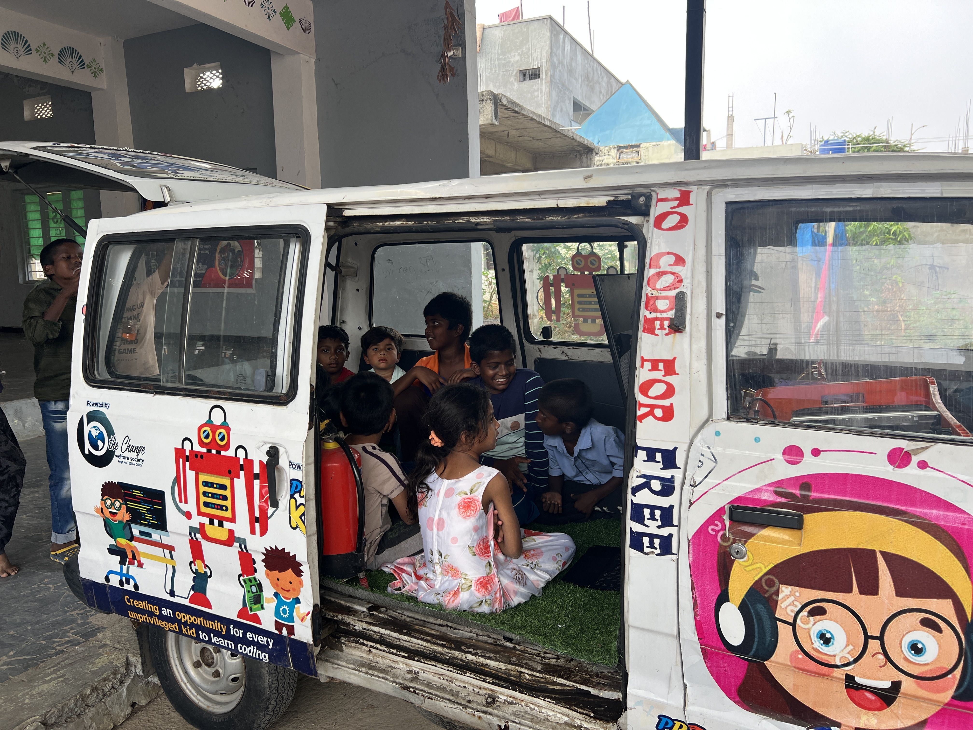 CODING ON WHEELS photo 04